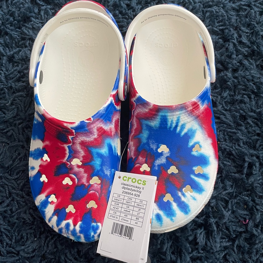 Disney Crocs mens 9 womens 11